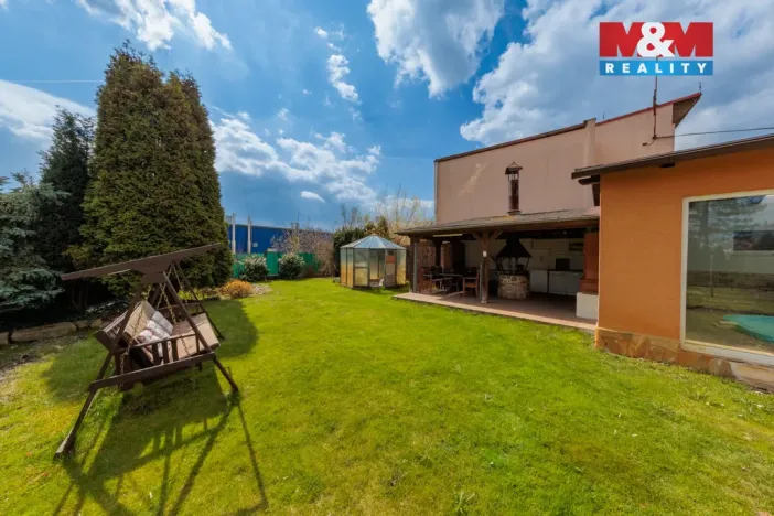 Prodej rodinného domu, Karlovy Vary - Dvory, Chebská, 228 m2