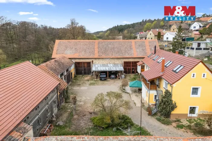 Prodej rodinného domu, Jarpice, 380 m2