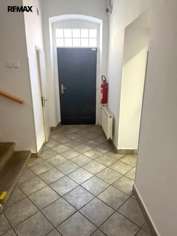 Pronájem kanceláře, Třebíč - Jejkov, Smila Osovského, 250 m2