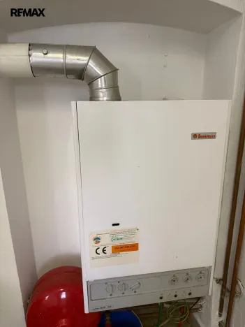 Pronájem kanceláře, Třebíč - Jejkov, Smila Osovského, 250 m2