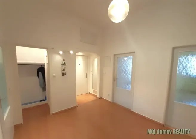 Pronájem bytu 4+kk, Praha - Žižkov, Biskupcova, 96 m2