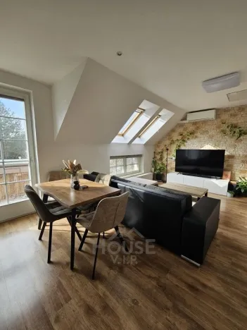 Prodej bytu 2+kk, Holubice, Za Dvorem, 63 m2