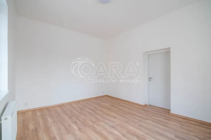 Pronájem bytu 4+kk, Dřevohryzy, 93 m2