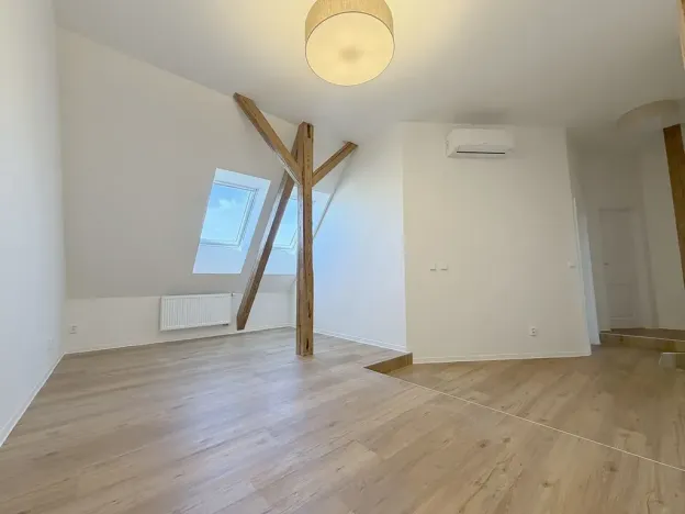 Pronájem bytu 4+kk, Praha, Vinohradská, 91 m2