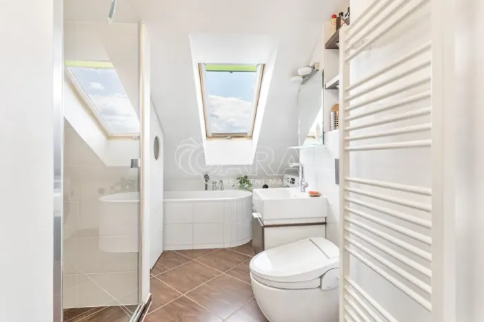 Prodej bytu 3+kk, Praha - Holešovice, Ortenovo náměstí, 72 m2