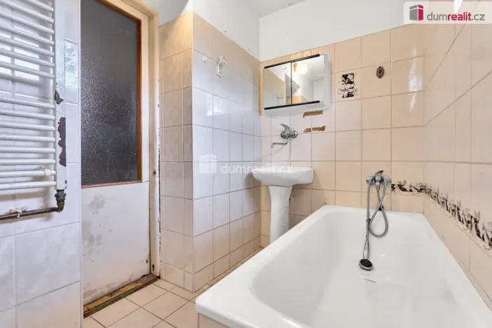 Prodej rodinného domu, Plesná, 120 m2