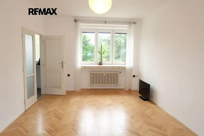 Pronájem bytu 2+1, Praha - Podolí, Podolská, 67 m2