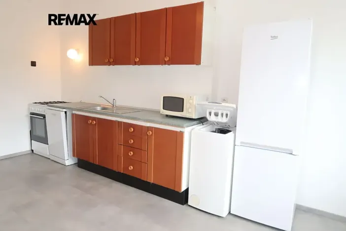 Pronájem bytu 2+1, Praha - Podolí, Podolská, 67 m2