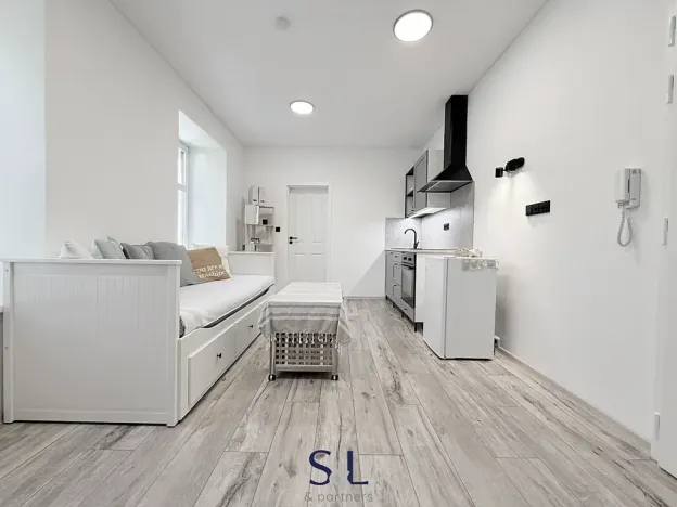 Pronájem bytu 1+kk, Jablonec nad Nisou, Saskova, 22 m2