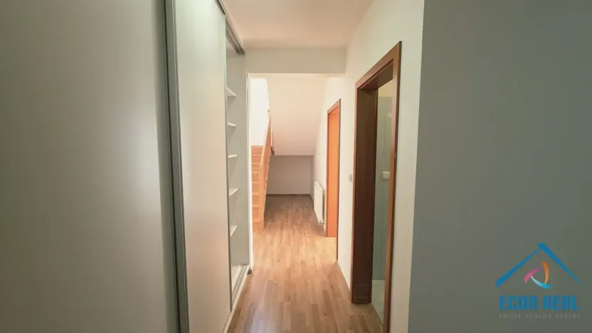 Pronájem rodinného domu, Jesenice - Osnice, Magnoliová, 227 m2