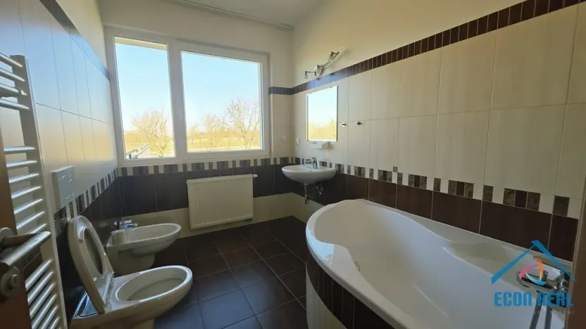 Pronájem rodinného domu, Jesenice - Osnice, Magnoliová, 227 m2