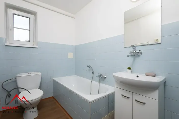 Pronájem bytu 1+1, Ostrava, Newtonova, 41 m2