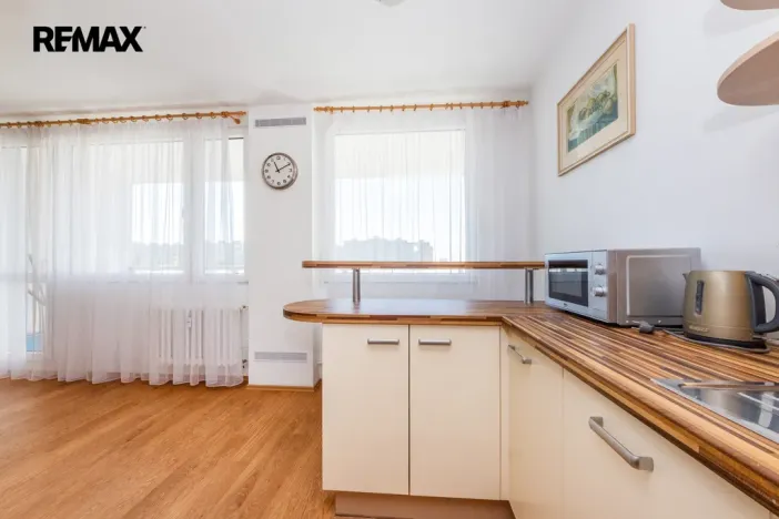 Prodej bytu 3+1, Praha - Bohnice, Poznaňská, 62 m2