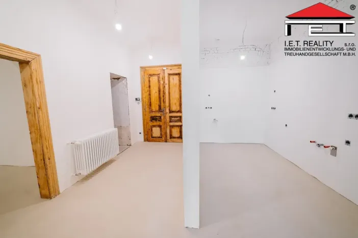 Prodej apartmánu, Frýdek-Místek, Zámecké nám., 405 m2