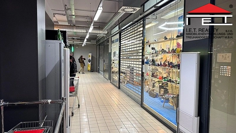Pronájem obchodního prostoru, Brno, náměstí Svobody, 13 m2