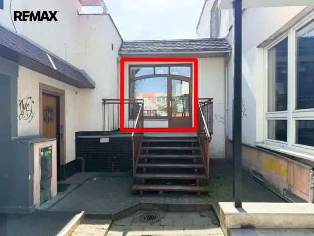 Prodej obchodního prostoru, Třebíč - Nové Dvory, Kpt. Jaroše, 45 m2