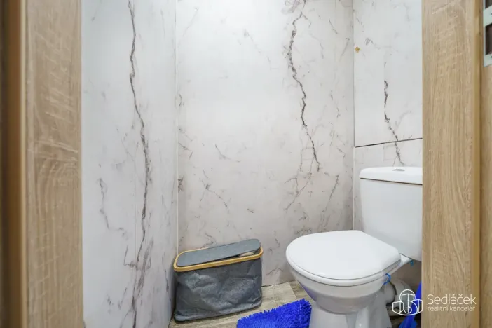 Prodej bytu 2+1, Kyselka - Radošov, 56 m2