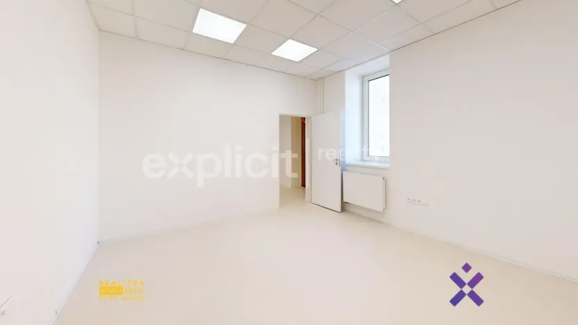 Pronájem kanceláře, Zlín, Rašínova, 108 m2