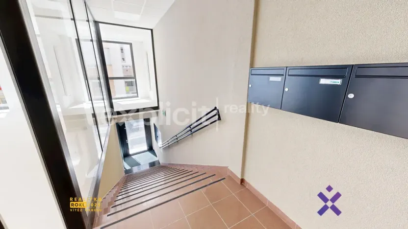 Pronájem kanceláře, Zlín, Rašínova, 108 m2