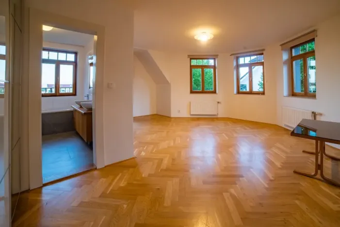 Pronájem rodinného domu, Praha - Nebušice, Malý dvůr, 250 m2