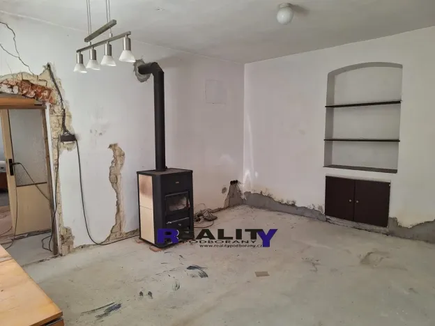 Prodej rodinného domu, Nepomyšl, 349 m2