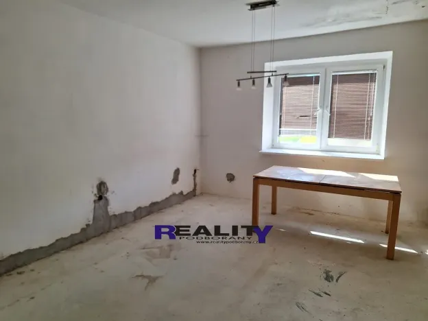 Prodej rodinného domu, Nepomyšl, 349 m2