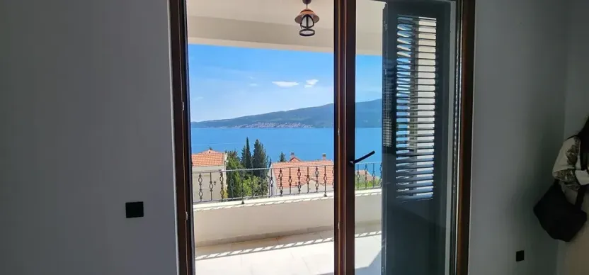 Prodej bytu 4+kk, Bijela, Černá Hora, 105 m2