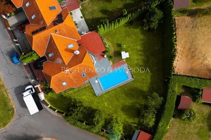 Prodej rodinného domu, Hostivice, náměstí Jana IV. z Dražic, 185 m2