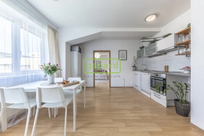 Prodej bytu 2+kk, Praha, Pískařská, 45 m2