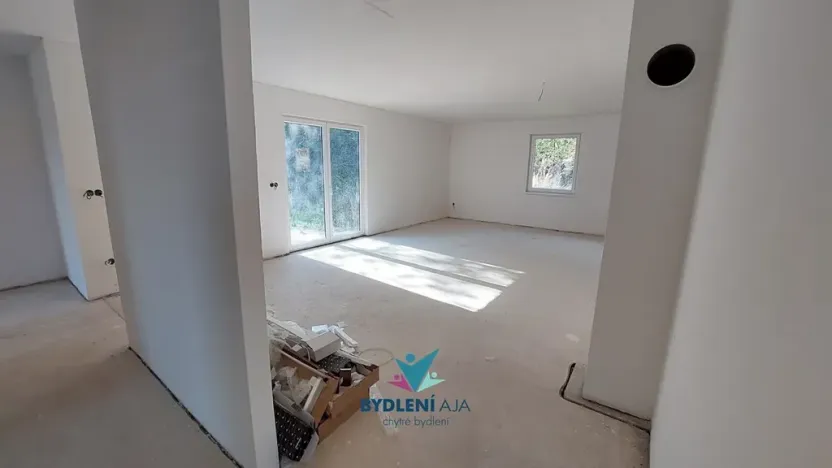 Prodej rodinného domu, Modlany, 160 m2