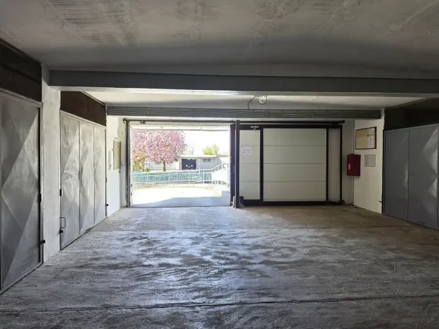 Pronájem garáže, Plzeň, Vojanova, 17 m2