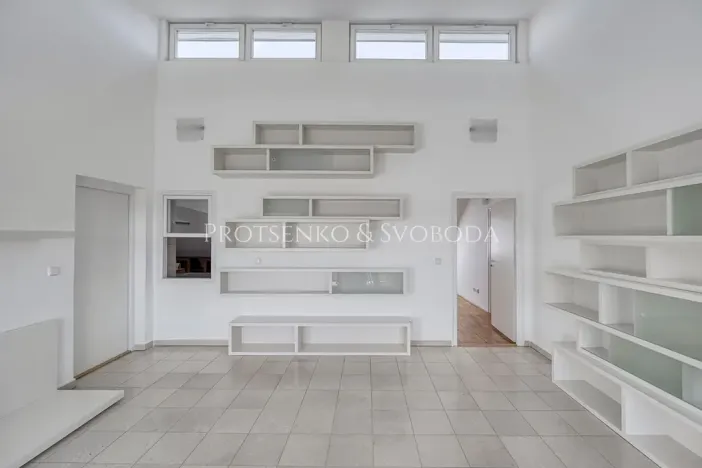 Prodej kanceláře, Křižanov, Benešovo náměstí, 530 m2