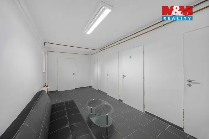 Prodej obchodního prostoru, Hradec Králové - Pražské Předměstí, Seydlerova, 195 m2