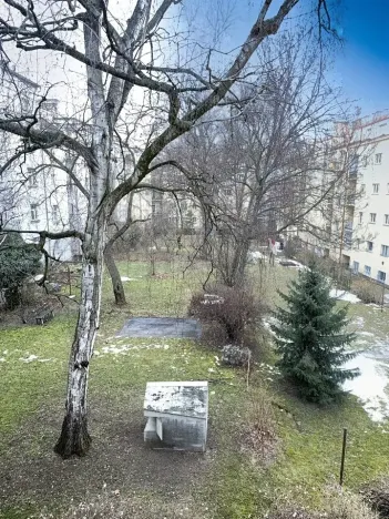 Prodej bytu 2+kk, Praha - Bubeneč, Lotyšská, 38 m2