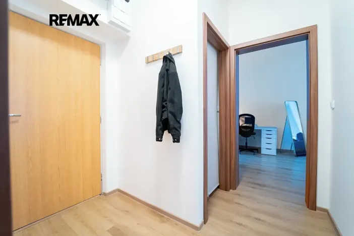 Prodej bytu 2+1, Praha - Karlín, Pernerova, 62 m2