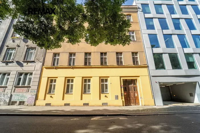 Prodej bytu 2+1, Praha - Karlín, Pernerova, 62 m2