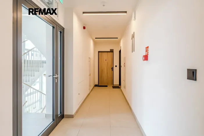 Pronájem bytu 2+kk, Praha - Kamýk, Zimova, 58 m2