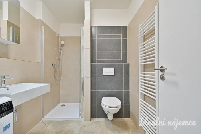 Pronájem bytu 1+kk, Brno, Křenová, 29 m2