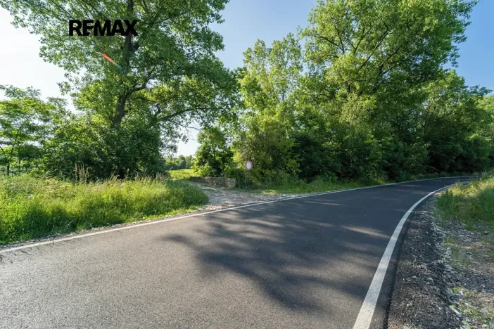 Prodej komerční nemovitosti, Chrášťany, 10917 m2