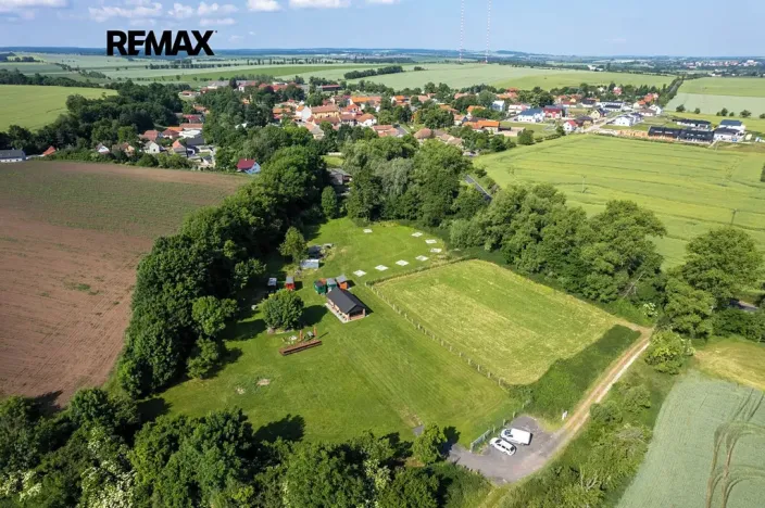 Prodej komerční nemovitosti, Chrášťany, 10917 m2