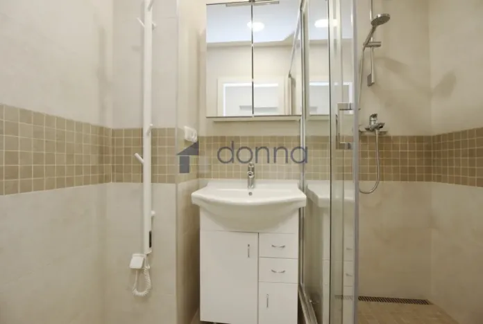 Pronájem bytu 3+kk, Praha, Třeboradická, 68 m2