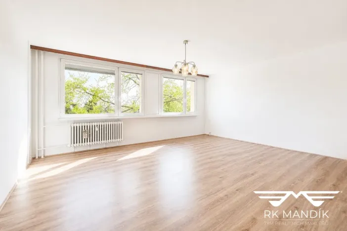 Pronájem bytu 1+kk, Praha - Troja, Lublinská, 42 m2