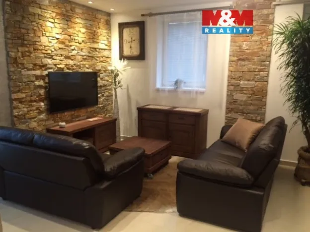 Pronájem bytu 2+kk, Ostrava, Kuršova, 50 m2