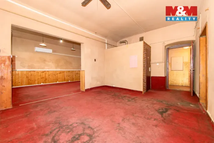 Prodej obchodního prostoru, Plzeň - Jižní Předměstí, Klatovská třída, 111 m2