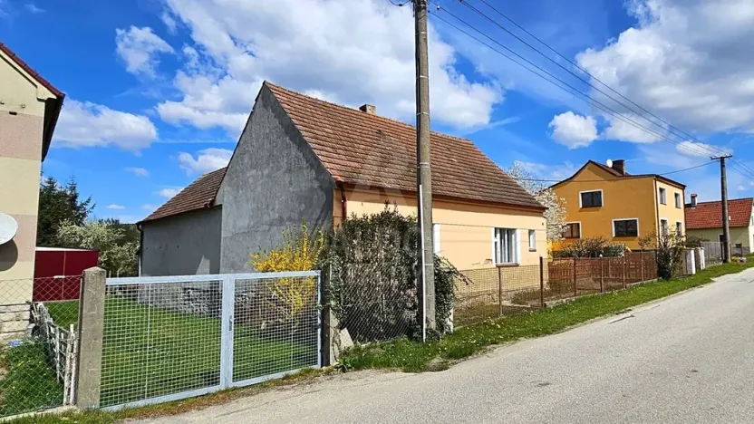 Prodej rodinného domu, Trhové Sviny, 83 m2