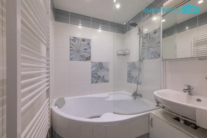 Prodej bytu 2+1, Sokolov, Jelínkova, 55 m2