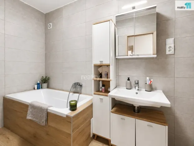 Prodej rodinného domu, Křičeň, 206 m2