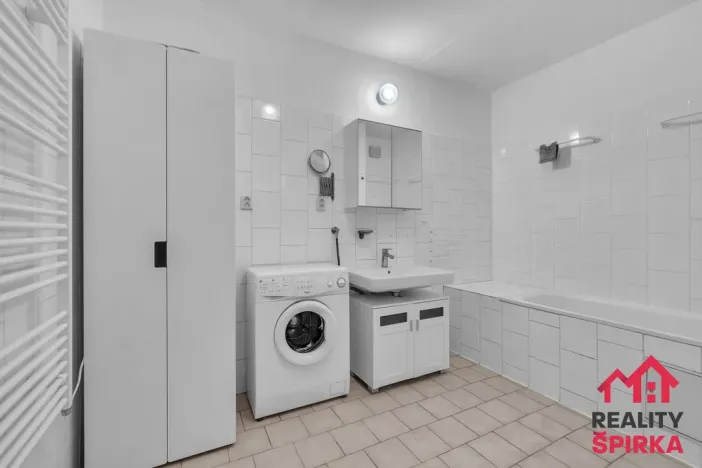 Prodej bytu 2+1, Praha - Řepy, Makovského, 67 m2