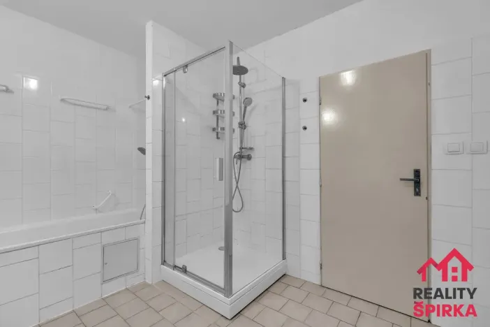 Prodej bytu 2+1, Praha - Řepy, Makovského, 67 m2