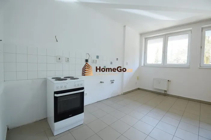 Pronájem bytu 1+kk, Praha - Troja, K Haltýři, 53 m2